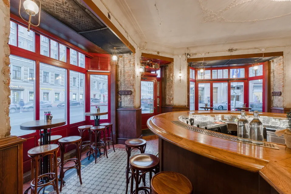 The Red Corner, фото 2